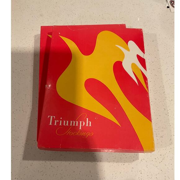 vintage Triumph Sand Pairs Super Long Seamless 418 Size 11.5 Pink Sand 4 pairs - Picture 1 of 3